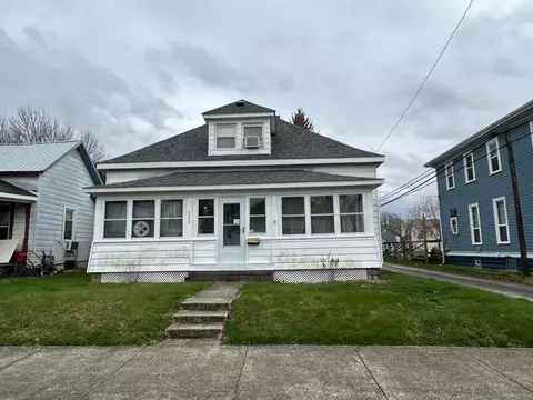 503 E Paint St, Washington Court House, OH 43160