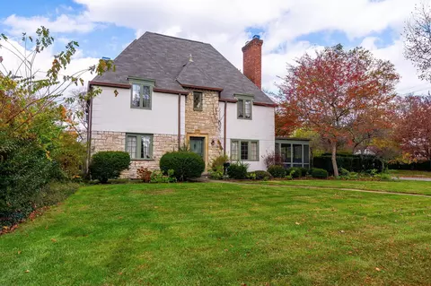 2504 Sherwood Rd, Columbus, OH 43209