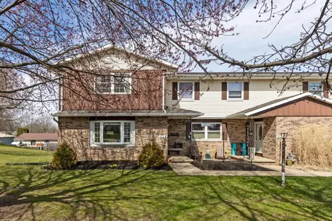 824 Red Oak Trl, Mansfield, OH 44904