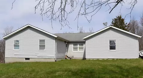 12390 Dodds Rd SE, Heath, OH 43056