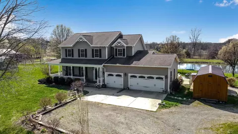 5253 Brook Rd NW, Lancaster, OH 43130