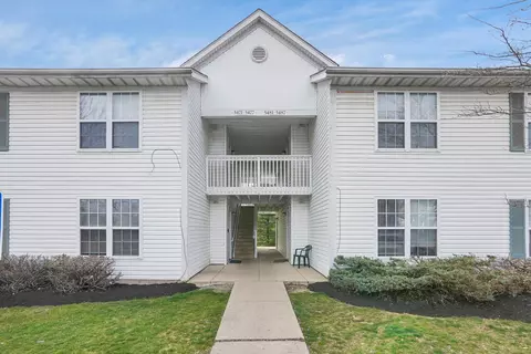 5471 Wellington Woods Blvd, Columbus, OH 43213