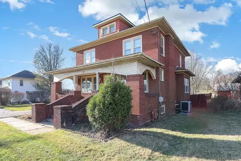 2811 Maysville Pike, Zanesville, OH 43701
