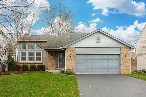 6923 Pine Bark Ln, Columbus, OH 43235