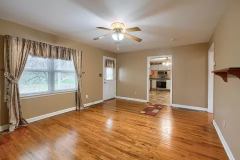 Living - 3664 Four Mile Rd, Jackson, OH 45640 photo 2 of 2