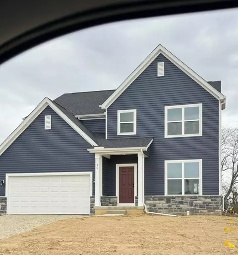 36 Erin Hills Rd, Commercial Point, OH 43116