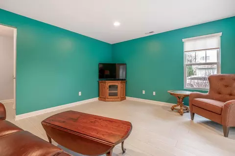 Bedroom - 6360 Chetti Dr, Columbus, OH 43213 photo 3 of 3