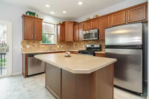 Kitchen - 6360 Chetti Dr, Columbus, OH 43213 photo 1 of 3