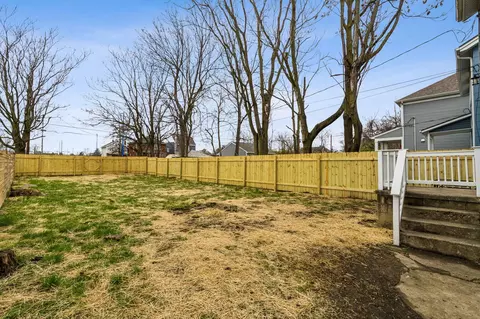 Exterior - 808 E 4th Ave, Columbus, OH 43201 photo 6 of 7