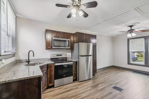 Kitchen - 808 E 4th Ave, Columbus, OH 43201 photo 2 of 3