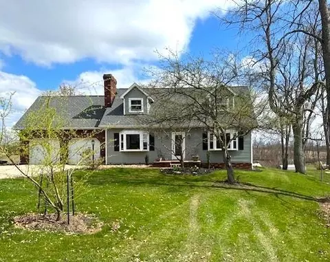 450 Jeffrey Ln, Zanesville, OH 43701
