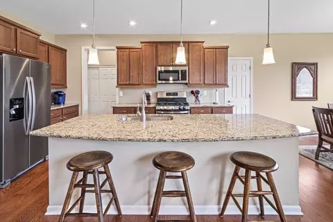 Kitchen - 2176 Nelson Ln, Delaware, OH 43015 photo 2 of 5