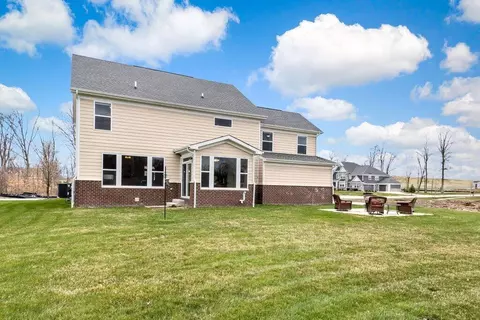 Exterior - 2176 Nelson Ln, Delaware, OH 43015 photo 7 of 8