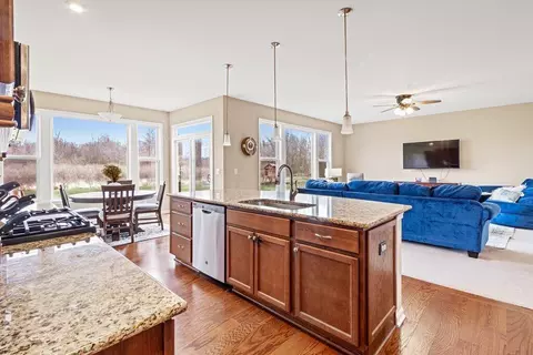 Kitchen - 2176 Nelson Ln, Delaware, OH 43015 photo 5 of 5