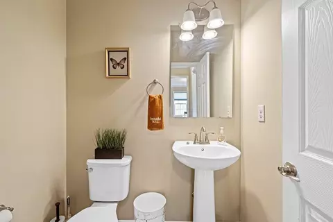 Bath - 2176 Nelson Ln, Delaware, OH 43015 photo 1 of 6