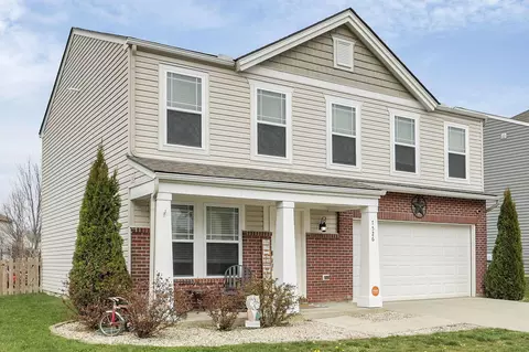 7526 Twisted Bark Dr, Canal Winchester, OH 43110