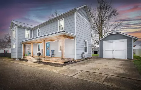 42 W 5th St, Fredericktown, OH 43019