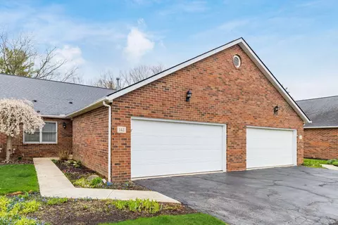 142 Hanover Ct, Delaware, OH 43015