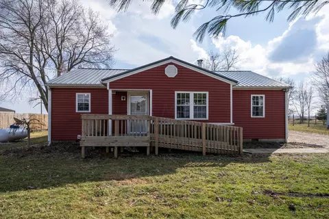 5926 Us-22, New Holland, OH 43145