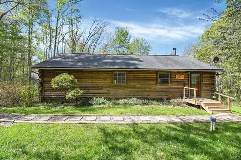 8845 State Route 664 N, Logan, OH 43138