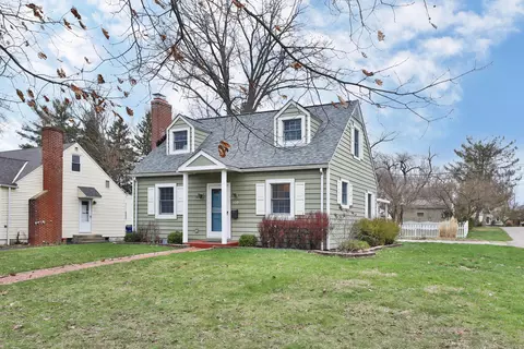 390 E Beaumont Rd, Columbus, OH 43214