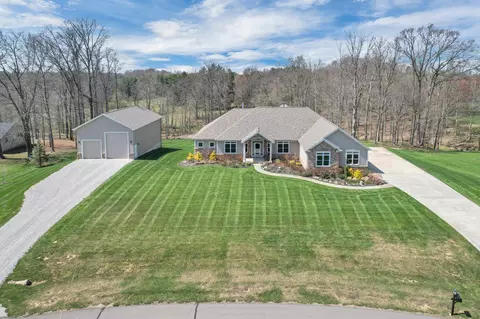 3163 Sarah Dr NE, Lancaster, OH 43130