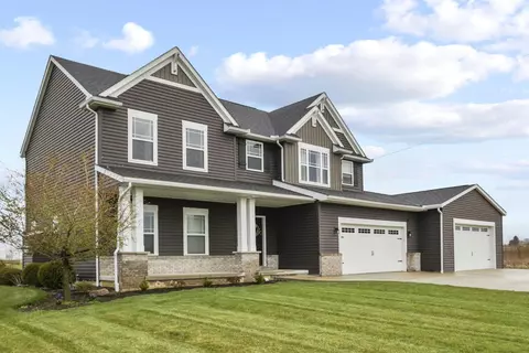 210 Willow Way Ct, Thornville, OH 43076