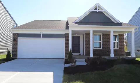 4282 Forestedge St, Tipp City, OH 45371