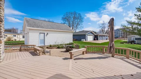 Exterior - 28 Julia St, Hebron, OH 43025 photo 3 of 16