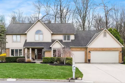 6371 Lake Trail Dr, Westerville, OH 43082