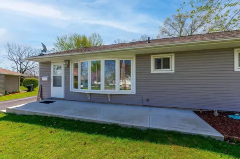 Exterior - 1403 Trachsel Ave, Marion, OH 43302 photo 6 of 18