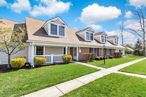 255 Dogwood Ln, Westerville, OH 43082