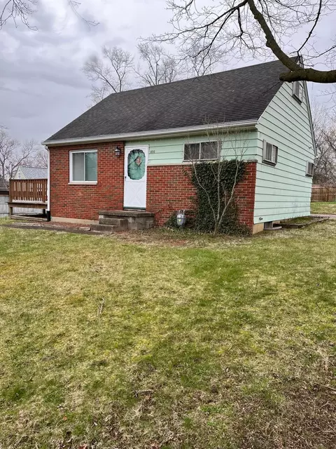 856 Houfek Dr, Lancaster, OH 43130