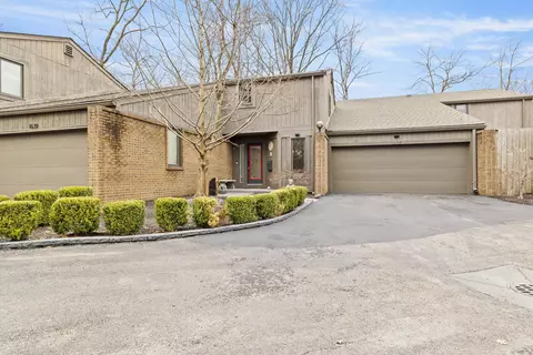 1635 Coppertree Ln, Columbus, OH 43232