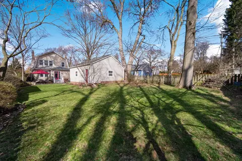 Exterior - 39 E Torrence Rd, Columbus, OH 43214 photo 15 of 15