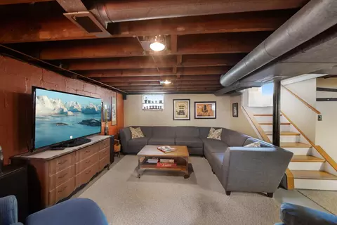Living - 39 E Torrence Rd, Columbus, OH 43214 photo 6 of 6