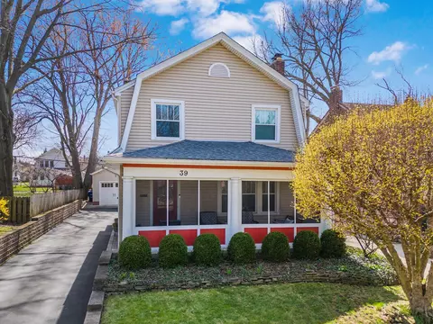 Exterior - 39 E Torrence Rd, Columbus, OH 43214 photo 6 of 15