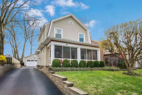 Exterior - 39 E Torrence Rd, Columbus, OH 43214 photo 2 of 15