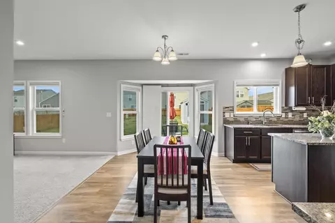 Dining - 4923 Crestbrook Dr, Lockbourne, OH 43137 photo 2 of 2