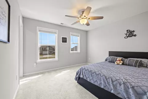 Bedroom - 4923 Crestbrook Dr, Lockbourne, OH 43137 photo 6 of 12