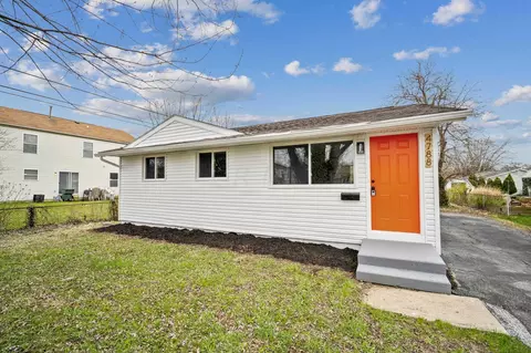 4788 Edinburgh Ln, Columbus, OH 43229