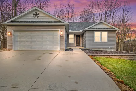 Exterior - 536 Crestmonte Dr, Howard, OH 43028 photo 11 of 11