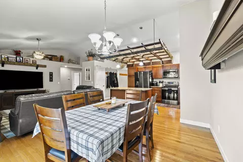 Dining - 536 Crestmonte Dr, Howard, OH 43028 photo 2 of 2