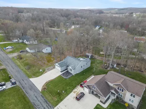 View/Area - 536 Crestmonte Dr, Howard, OH 43028 photo 9 of 9
