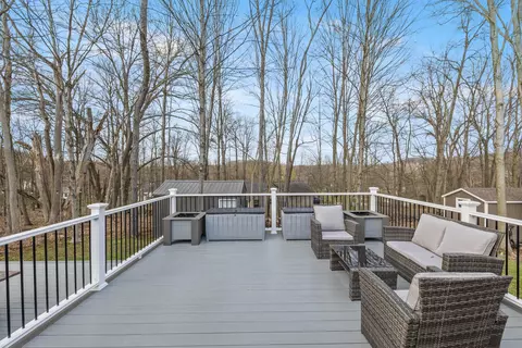 Exterior - 536 Crestmonte Dr, Howard, OH 43028 photo 8 of 11