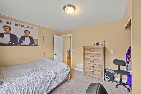 Bedroom - 536 Crestmonte Dr, Howard, OH 43028 photo 5 of 10