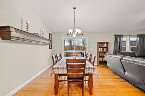 Dining - 536 Crestmonte Dr, Howard, OH 43028 photo 1 of 2