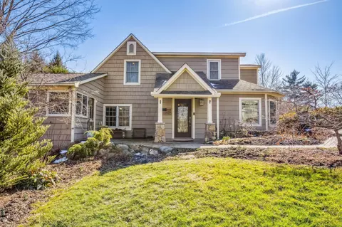 7546 Bale Kenyon Rd, Lewis Center, OH 43035