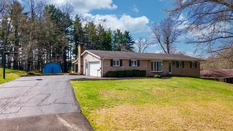 44109 Cherrywood Dr, Cadiz, OH 43907