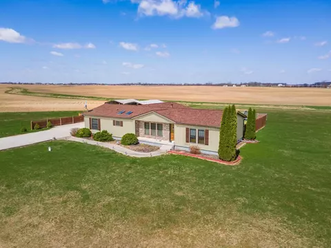 11027 White Oak Rd NE, Mount Sterling, OH 43143